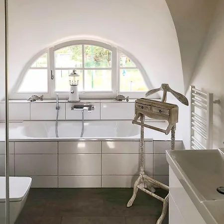 Fh Ankerplatz * Gustow (Nordwestmecklenburg)